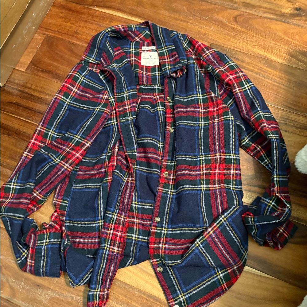 American Eagle Outfitters Navy and Red Plaid Button-Down Shirt